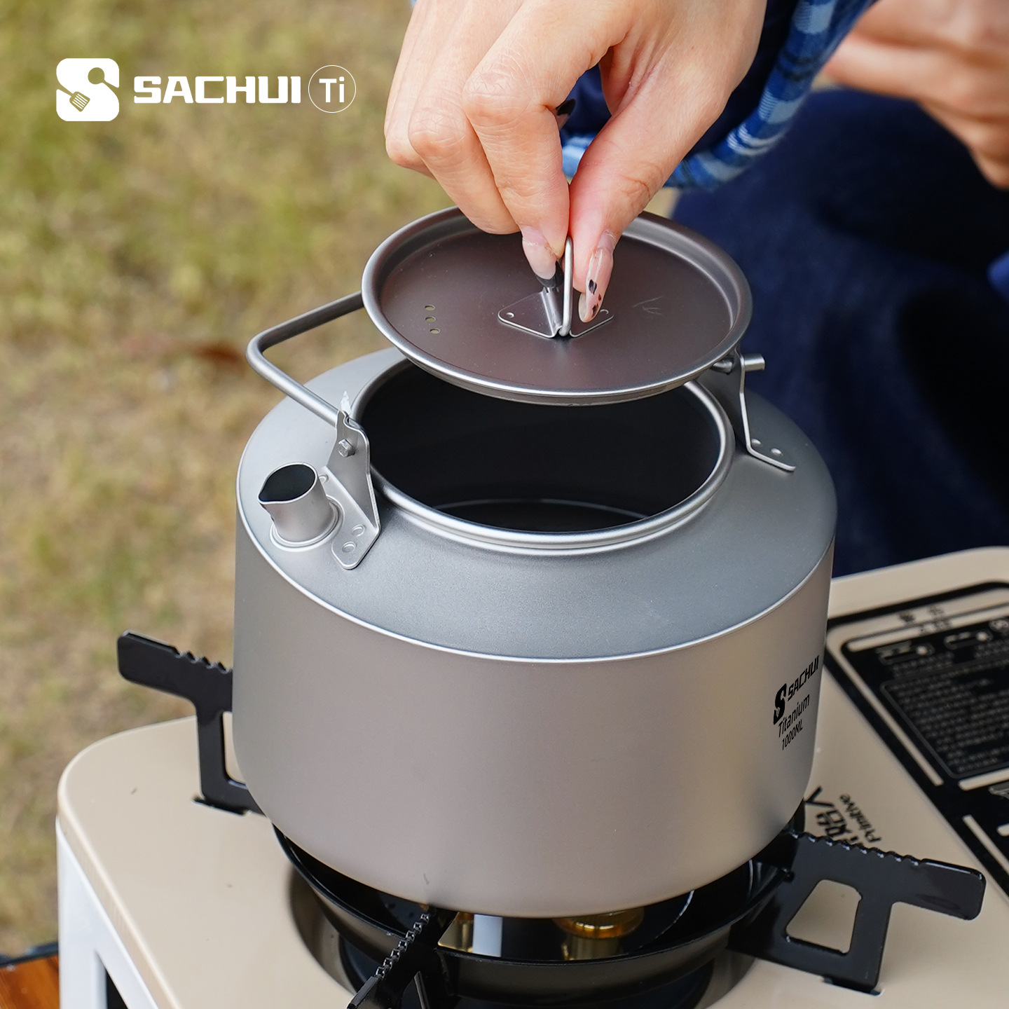 Bollitore in titanio puro da 1 - Camping Cooking Can recensione e prezzo