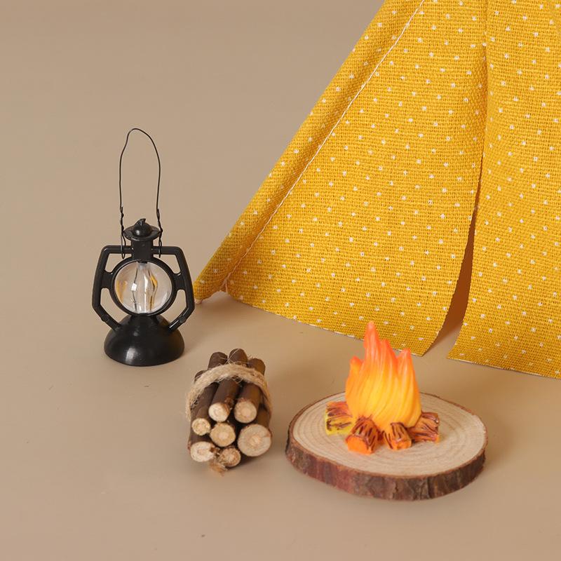 Set 1/12 per Casa delle Bambol - Camping Cooking Kit Box recensione e prezzo